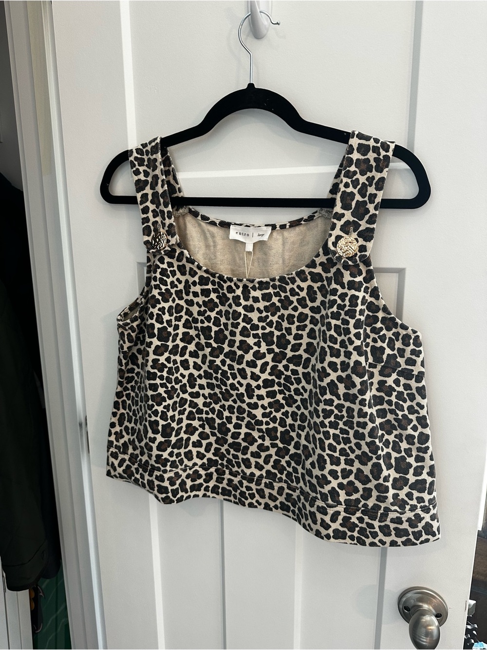 NWT Entro Leopard Print Cropped Tank Top